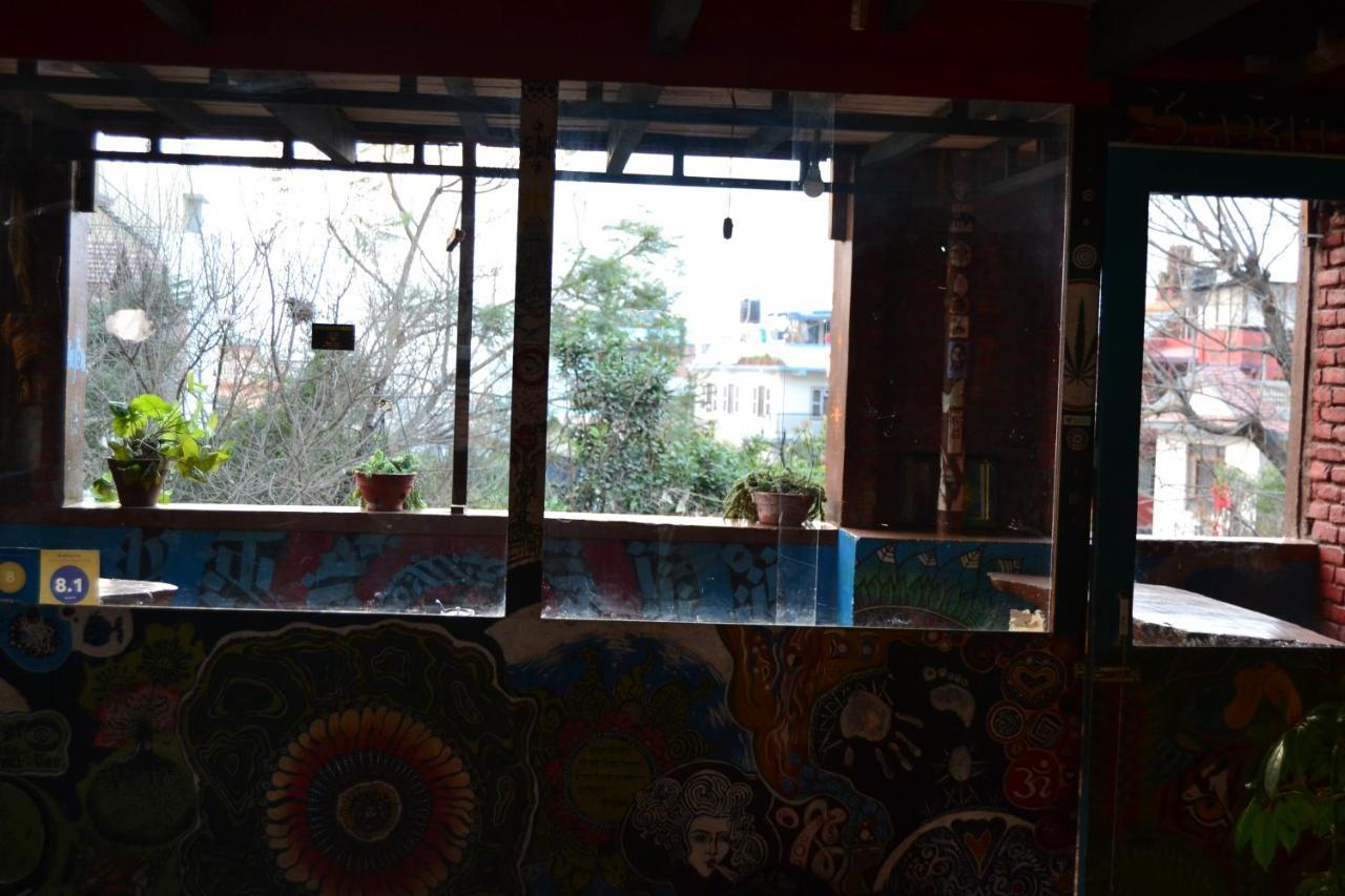 Fireflies Hostel Катманду Экстерьер фото