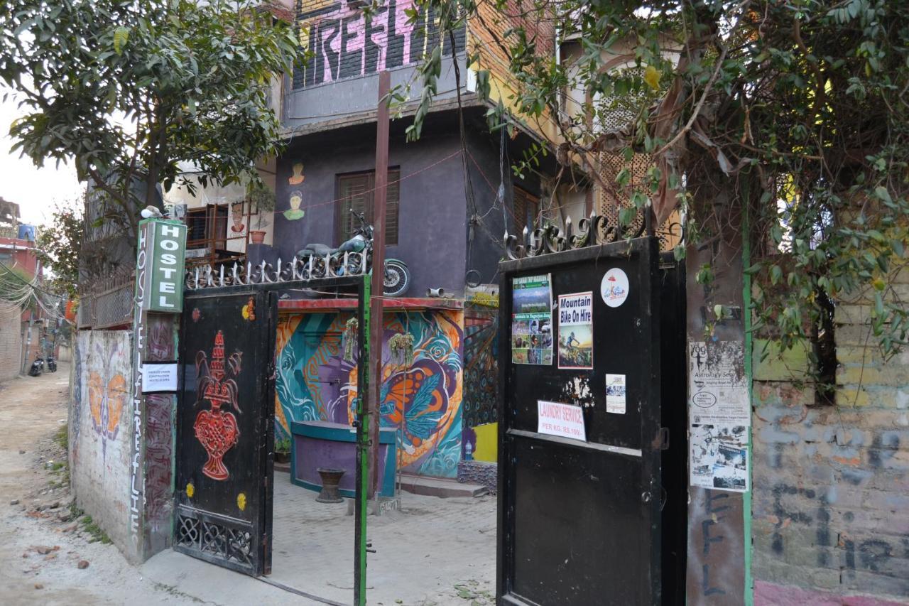 Fireflies Hostel Катманду Экстерьер фото