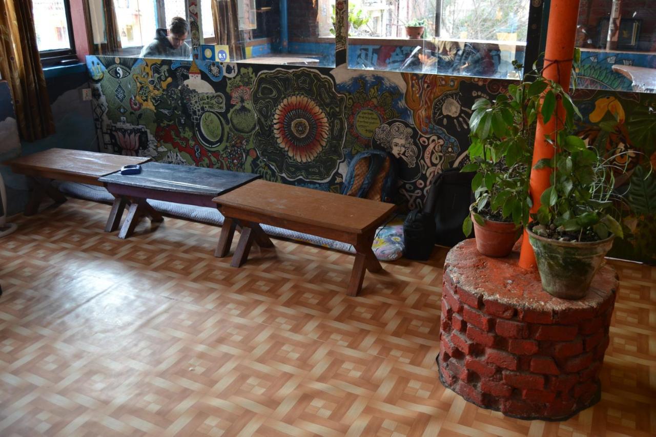 Fireflies Hostel Катманду Экстерьер фото