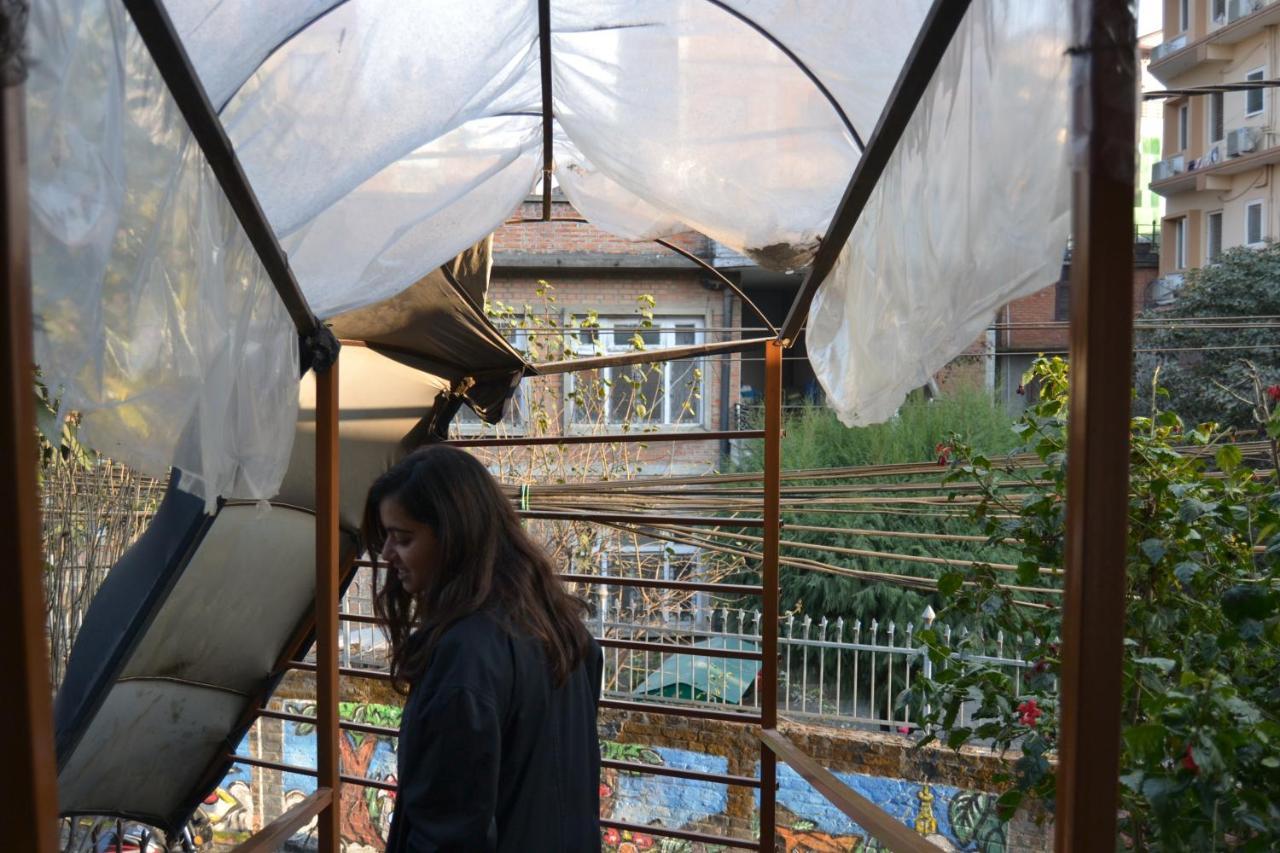 Fireflies Hostel Катманду Экстерьер фото
